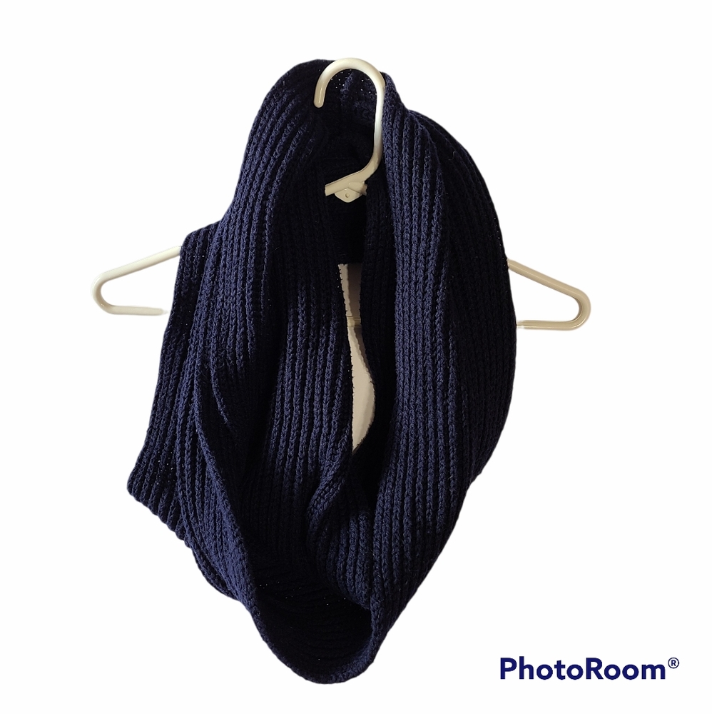Women's Knit Infinity Scarf Dark Blue